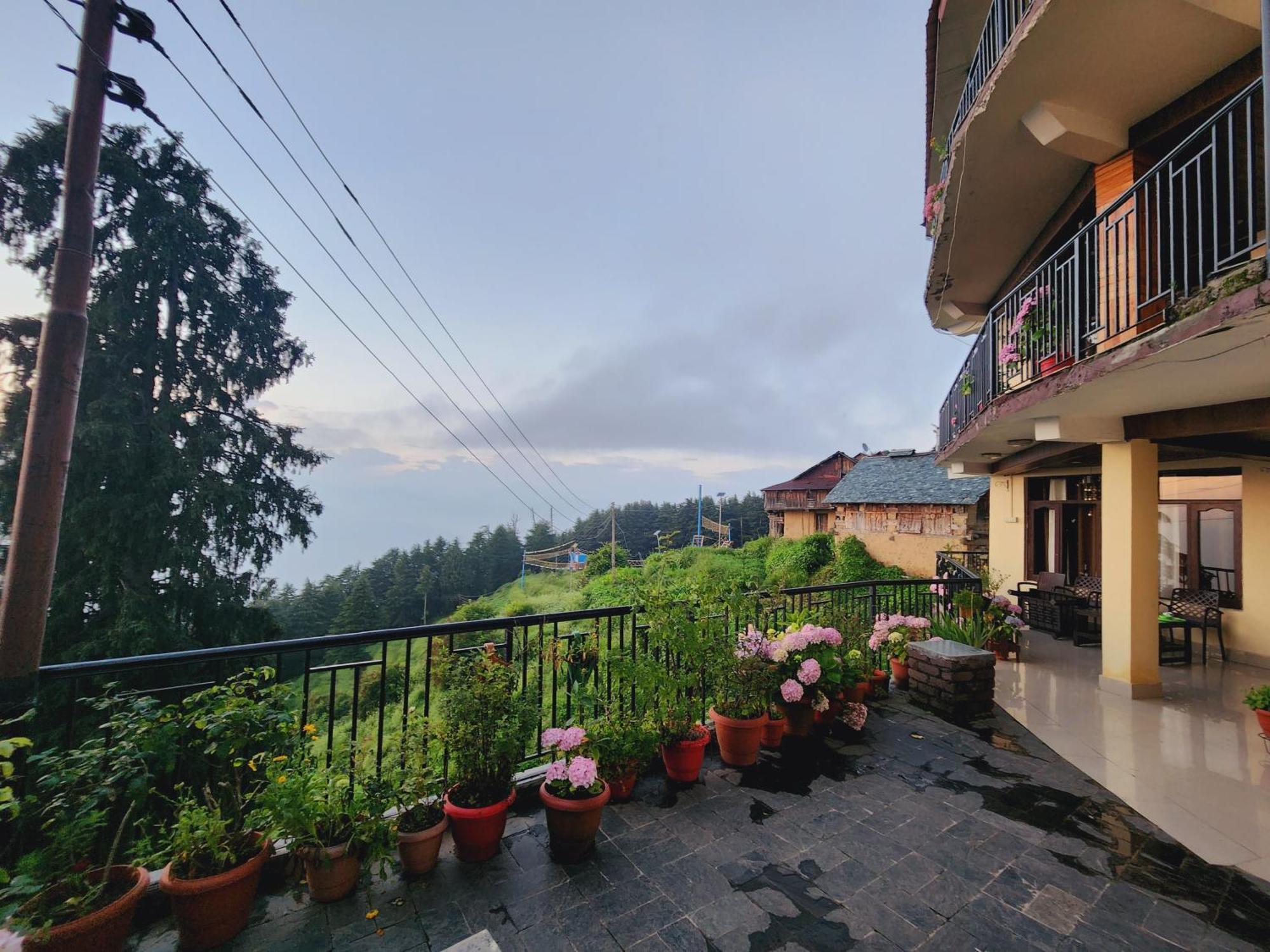 Forest Vibes Kalatop-Rooms And Restaurant Далхаузи Экстерьер фото
