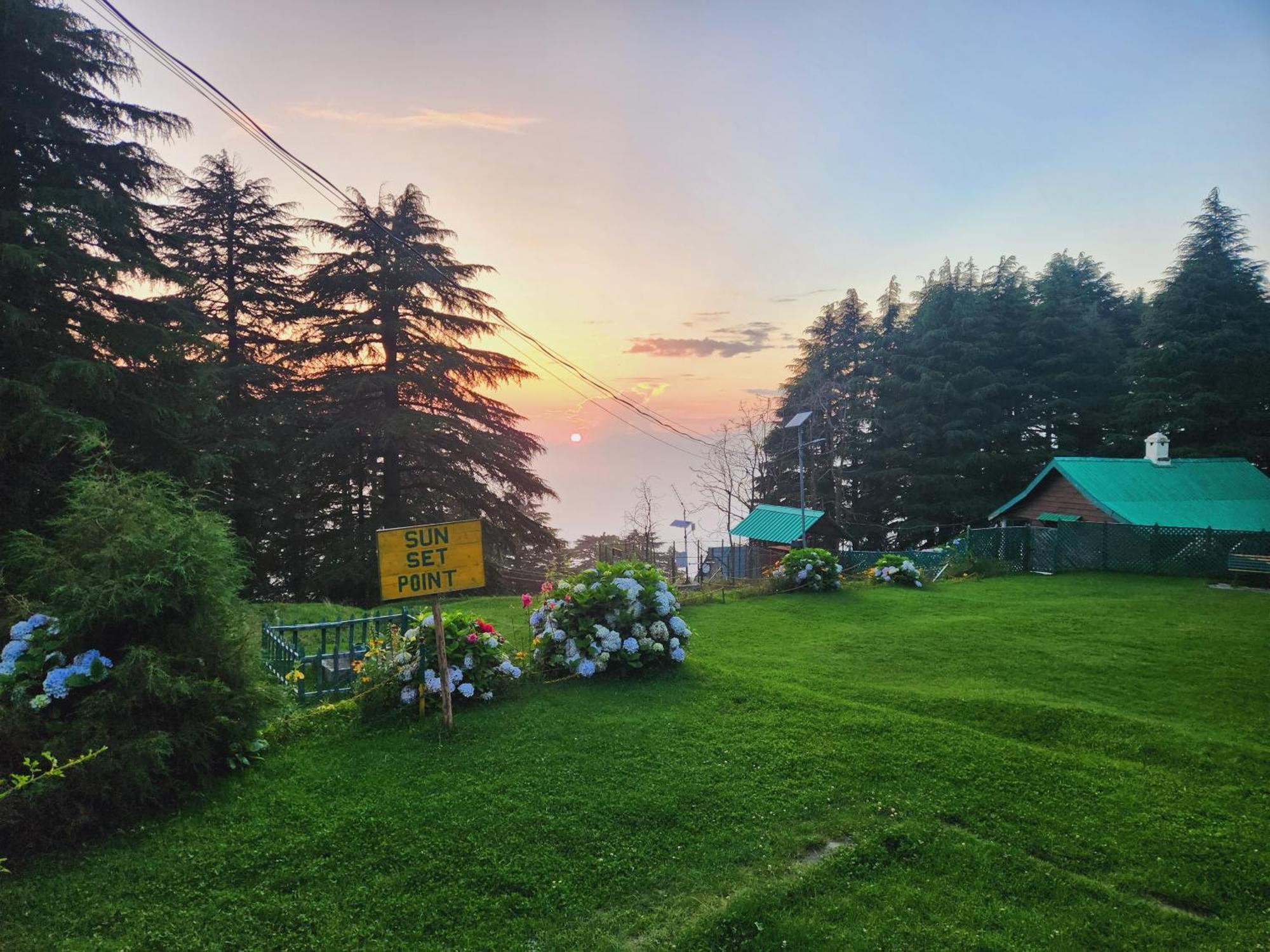 Forest Vibes Kalatop-Rooms And Restaurant Далхаузи Экстерьер фото
